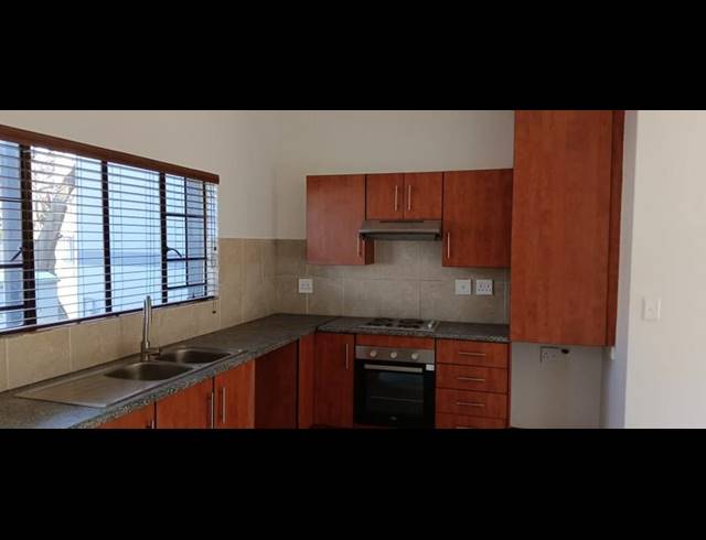 2 BEDROOM APARTMENT FOR SALE IN RYNFIELD